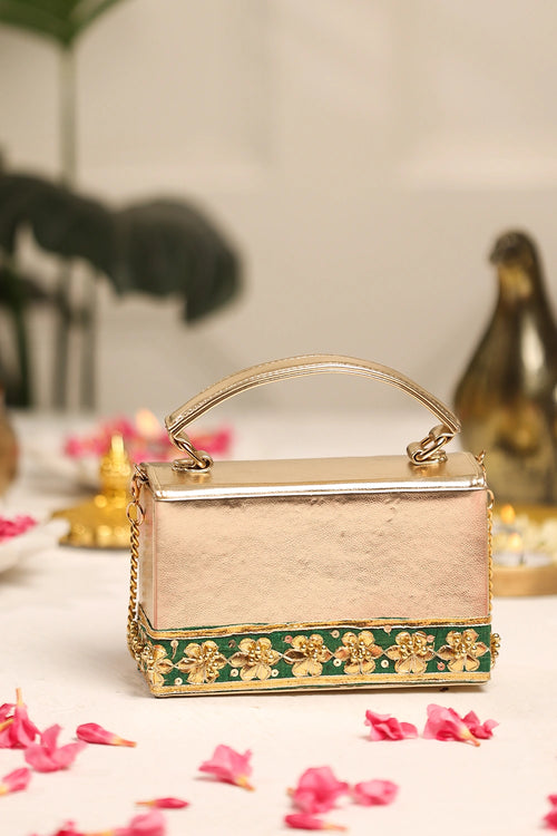 Kanakriti Sling Bag