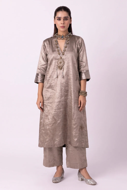 Dureena Kurta