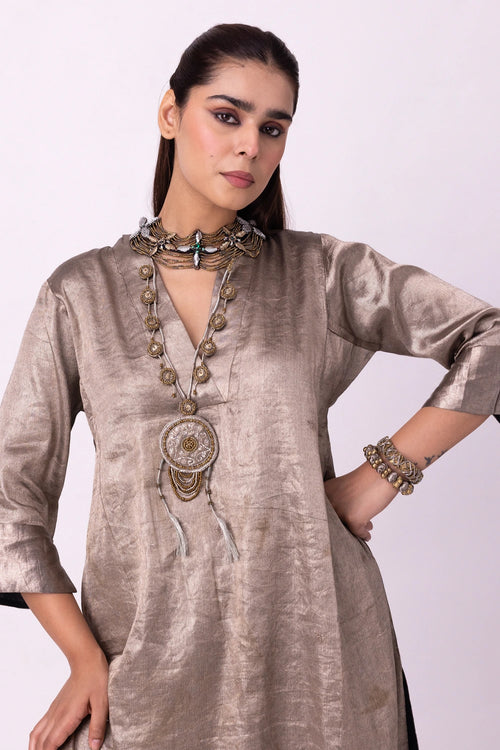 Dureena Kurta