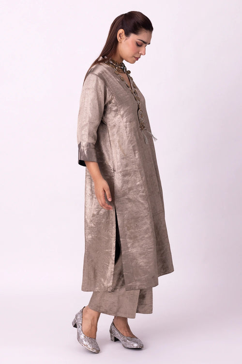 Dureena Kurta