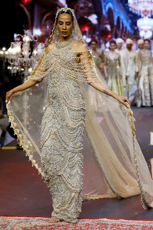 Sheeshmahal Jadau Gown