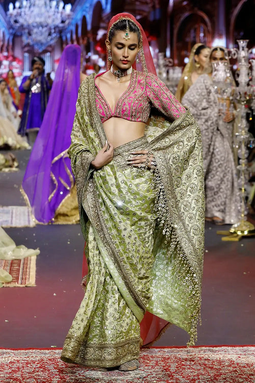 Gulnaar Zareen Saree Set