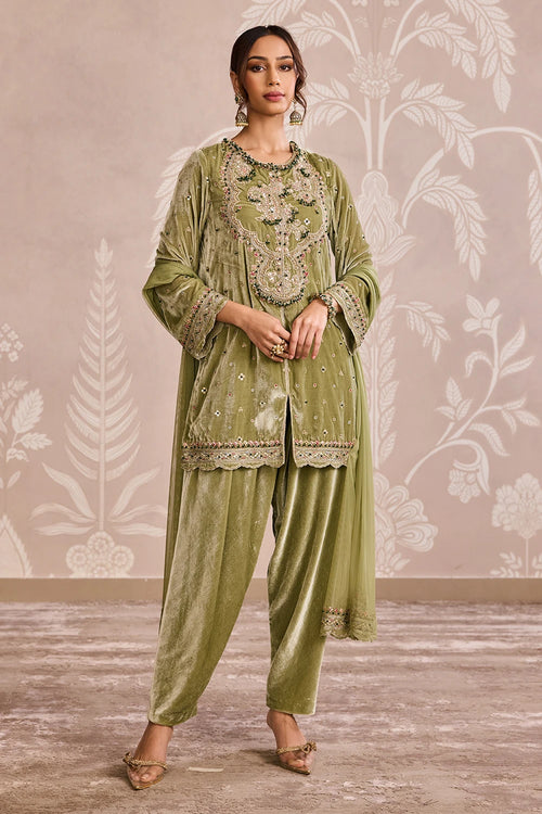 Nishat Kurta Set