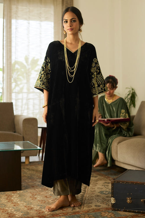Black Makhmal Kaftan Set