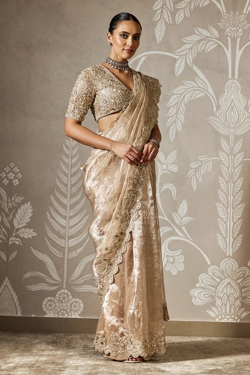 Aabroo Saree Set