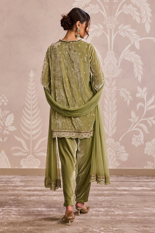 Nishat Kurta Set