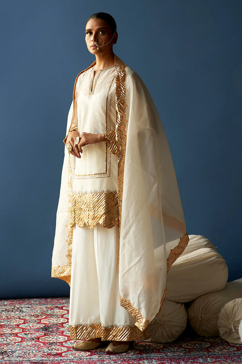 Indira Pearl Organza Kurta Set With Odhni