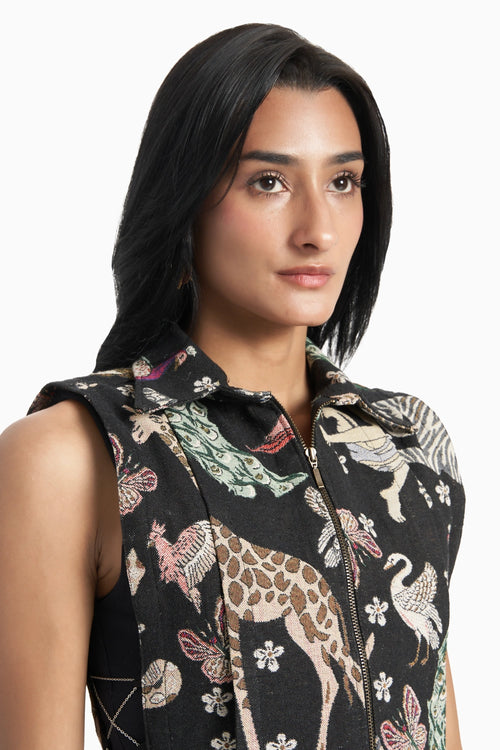 Animal Jungle Jacquard Pleated Collared Bib