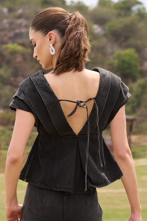 Elowise Black Top