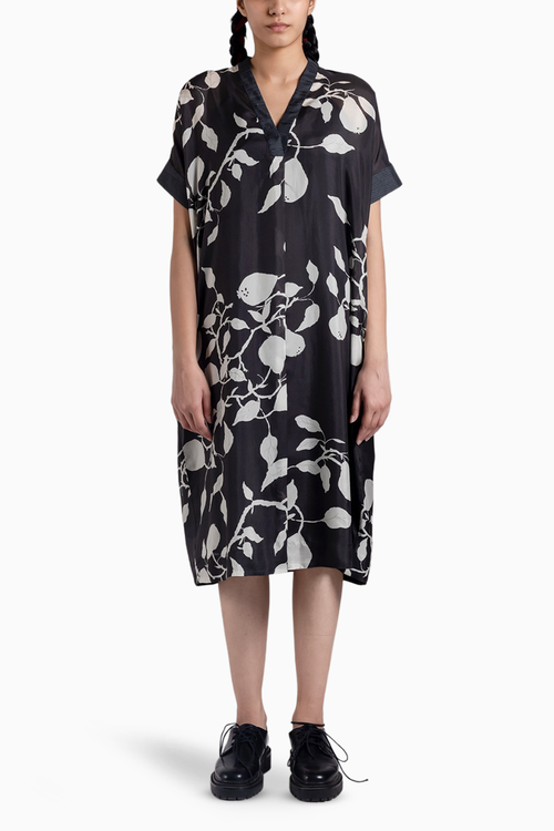 Elumi Kaftan