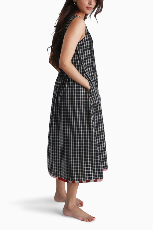Smock Shift Dress Black Kora