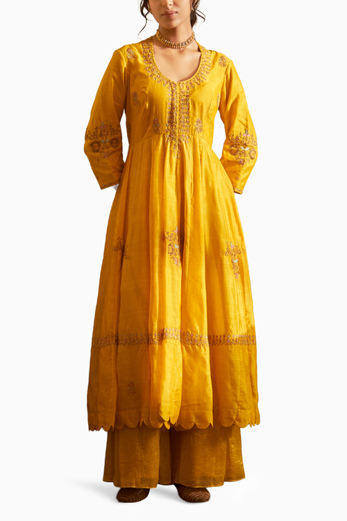 Sunahri Dhoop Kali Kurta Set
