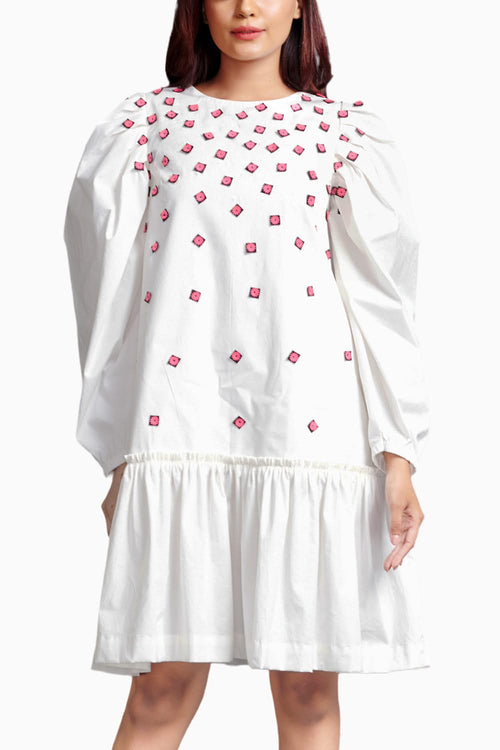 White Short Backless Dress With Embroidery