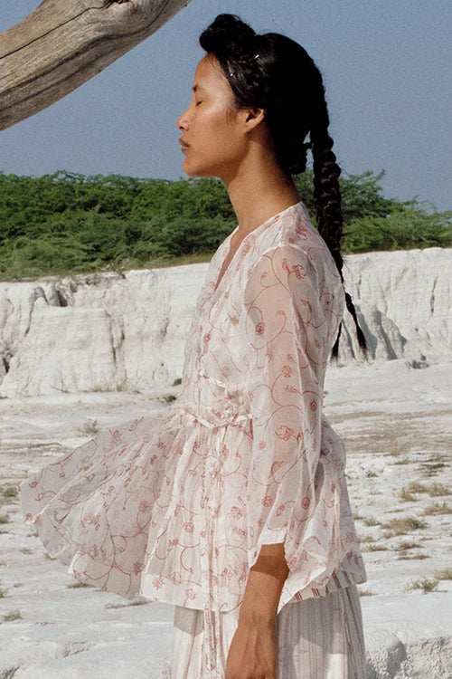 Bella Angrakhi