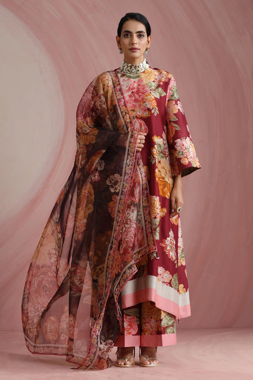 The Maharani Bagh  Kurta Set