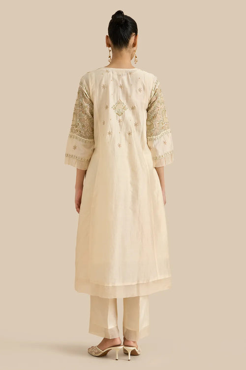 Kurta Set With Signature Chanderi Thread Work And Zardozi Embellishments