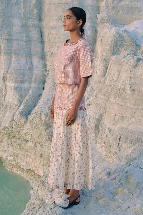Su Pan Quilted Top With Ã¢ÂÂ Hnin Quilted Skirt