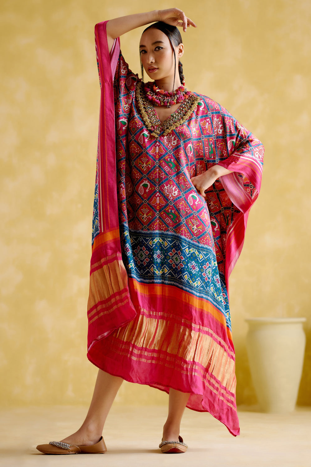 Advaita Fushia Kaftan