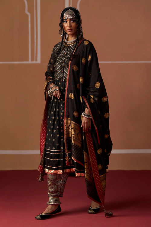 Lavanya Dupatta