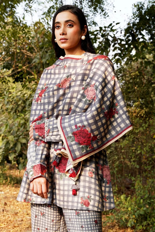 Plaid Blossom Stole