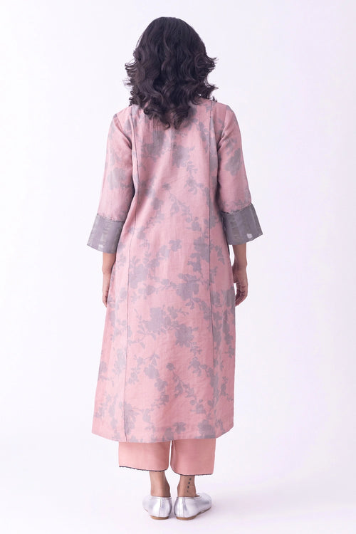 Ishira Kurta