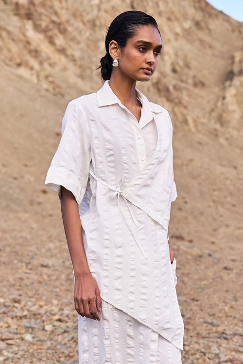 Asymmetric Side Tie Top