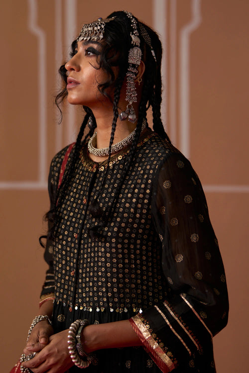 Meenal Kurta