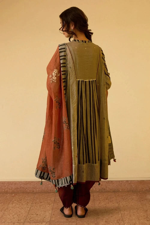 Asha Kurta
