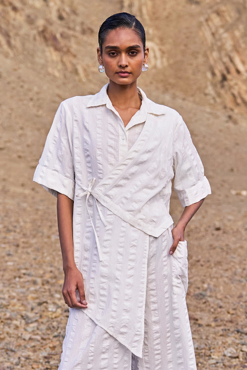 Asymmetric Side Tie Top