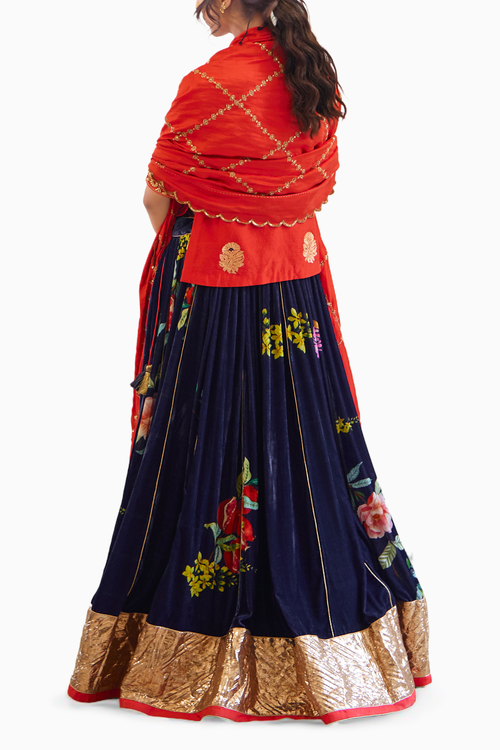 Laal Syahi Makhmal Lehenga Set