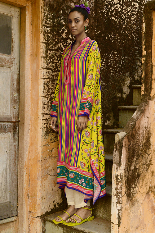 Veena Kurta Set