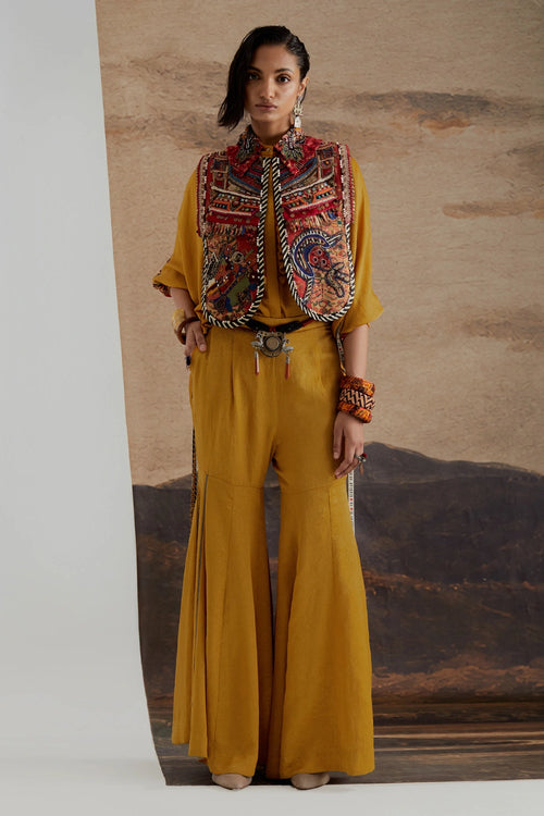 Yellow Topasz Zuri Gilet Set