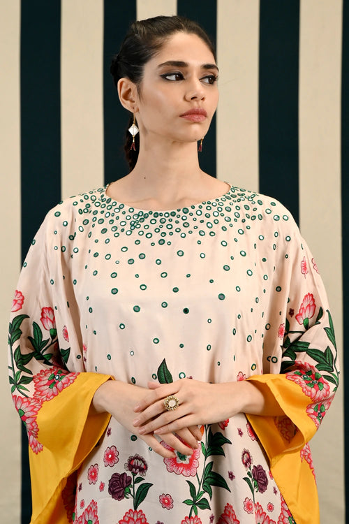 Gulmohar Moksha Round Cape Set