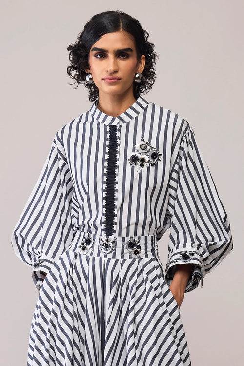 Ann Black and White Shirt