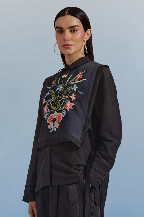 Black Bouquet Bib
