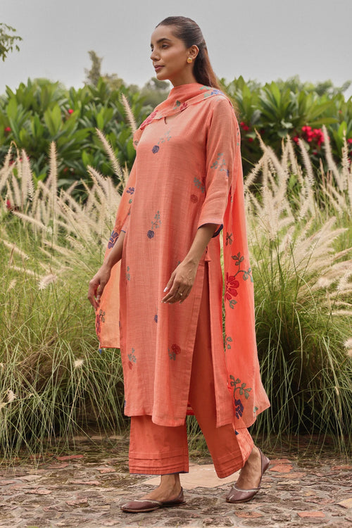 Magnolia Thread Embroidered Kurta Set