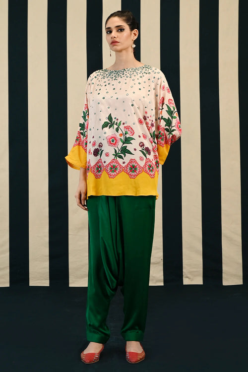 Gulmohar Moksha Round Cape Set