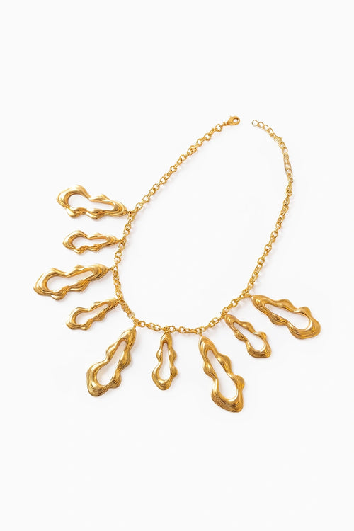 Fluid Curve Necklace