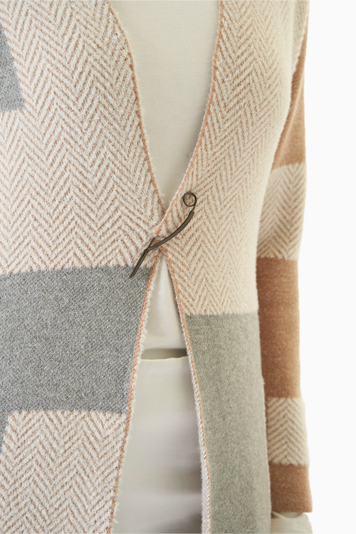 A Classic Knit Cape