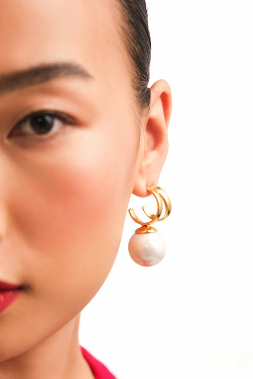 Queen Drops Earrings