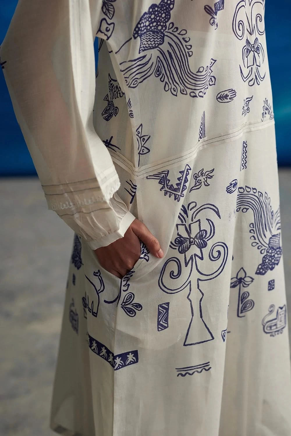 Naahar Dolman Kurta