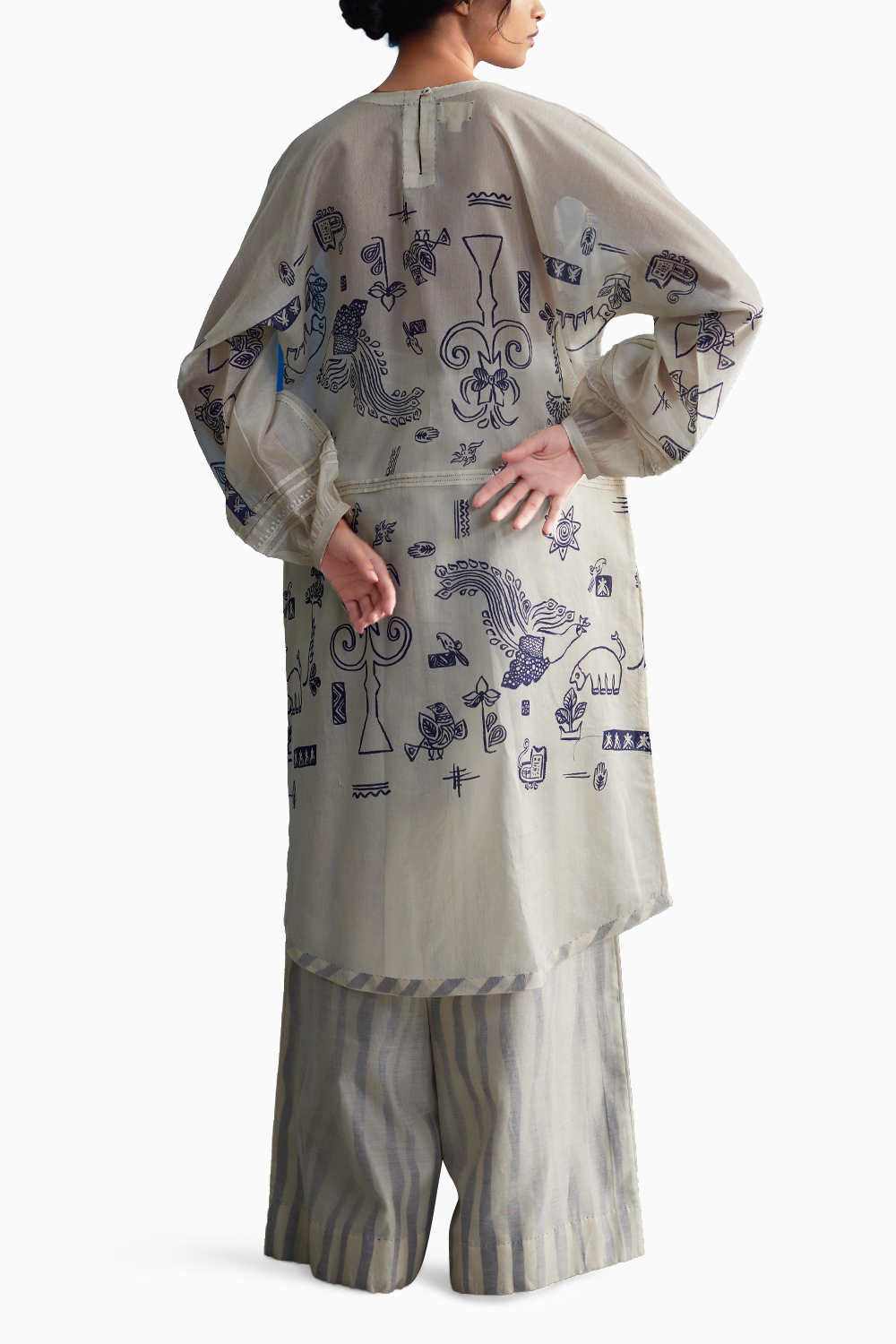 Naahar Dolman Kurta Set