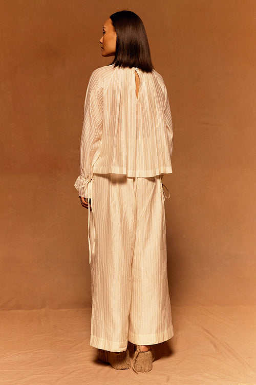 Oru Box Pleat Top