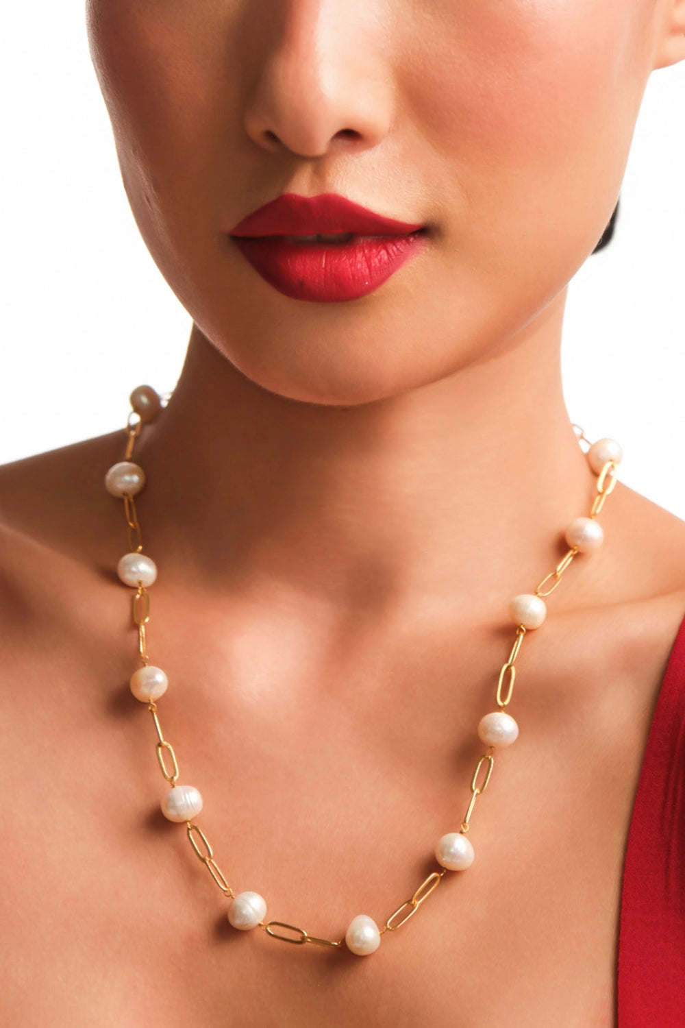Dainty Linked Pearl Chain