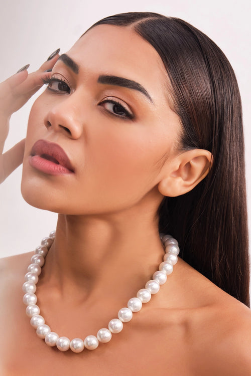 Classic White Pearl Necklace