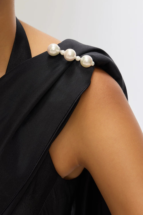 Empress Pallu White Pearl Holder