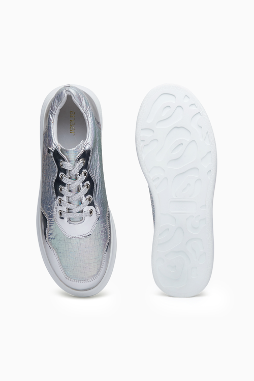 Boogie Woogie Wedding Classic Sneakers