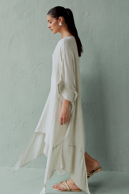 Ubava Natural Top With White Pants