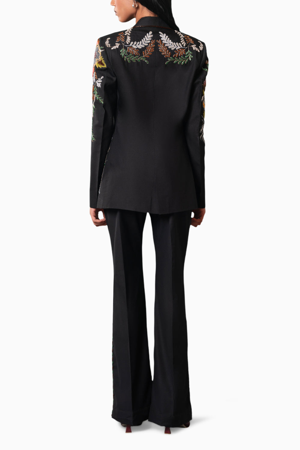 Kuro Embroidered Blazer Set