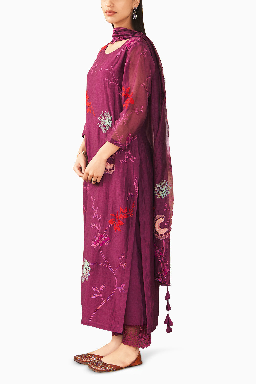 Amethyst Floral Embroidered Kurta Set